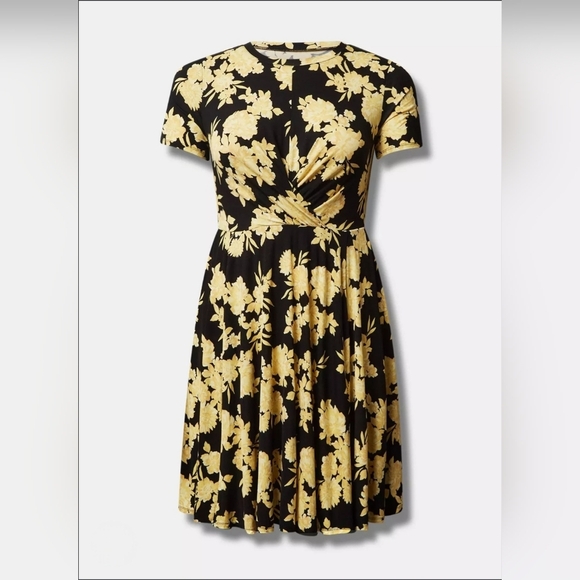 Torrid Yellow and Black Fit and Flare Midi Flower Dress Sz 3X - Picture 7 of 9